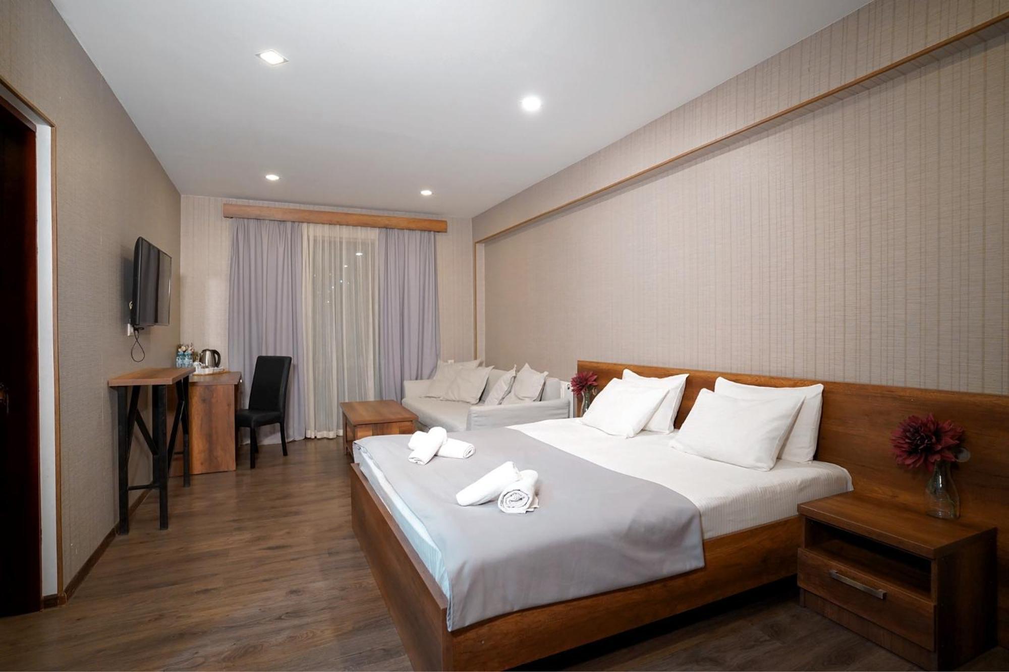 Loft Hotel バクリアニ エクステリア 写真